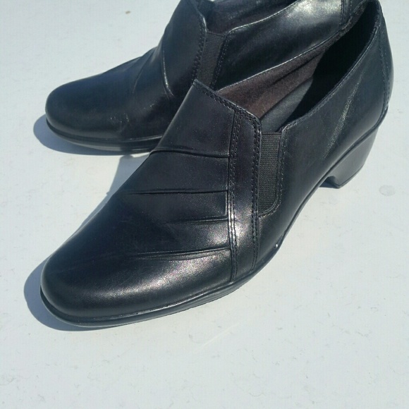 clarks shoe stretch spray